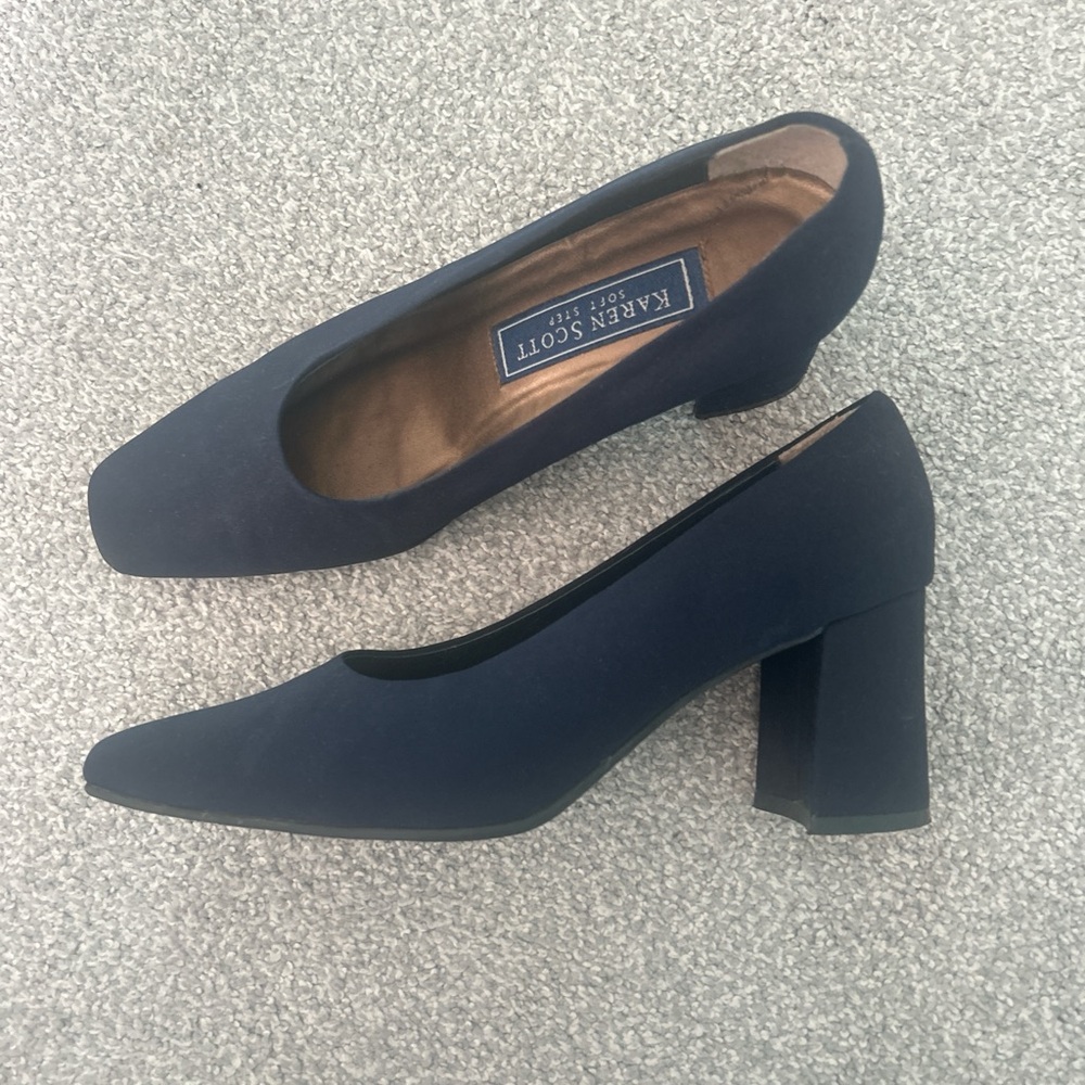 Karen Scott Women's Navy Block Heel Pumps